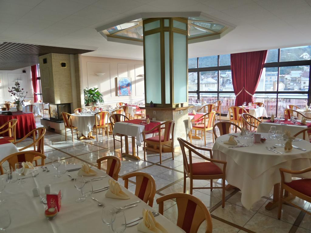 Jura Hotel Restaurant Le Panoramic Saint-Claude Εξωτερικό φωτογραφία